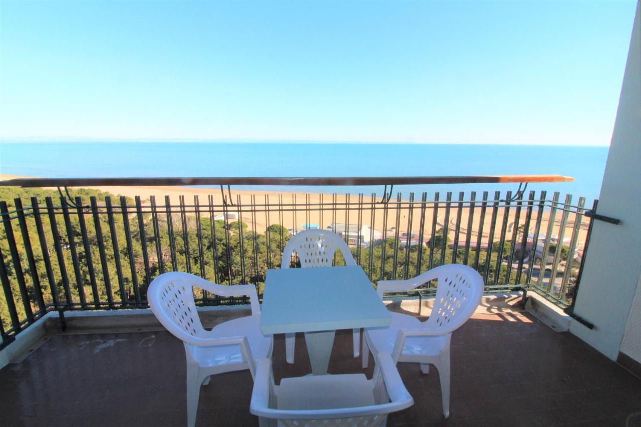 Residence Excelsior Lignano Sabbiadoro Bagian luar foto