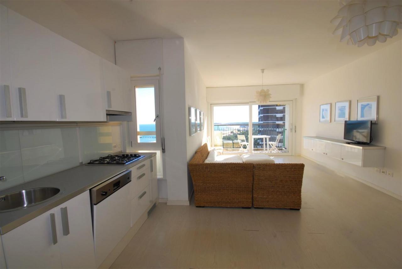 Residence Excelsior Lignano Sabbiadoro Bagian luar foto
