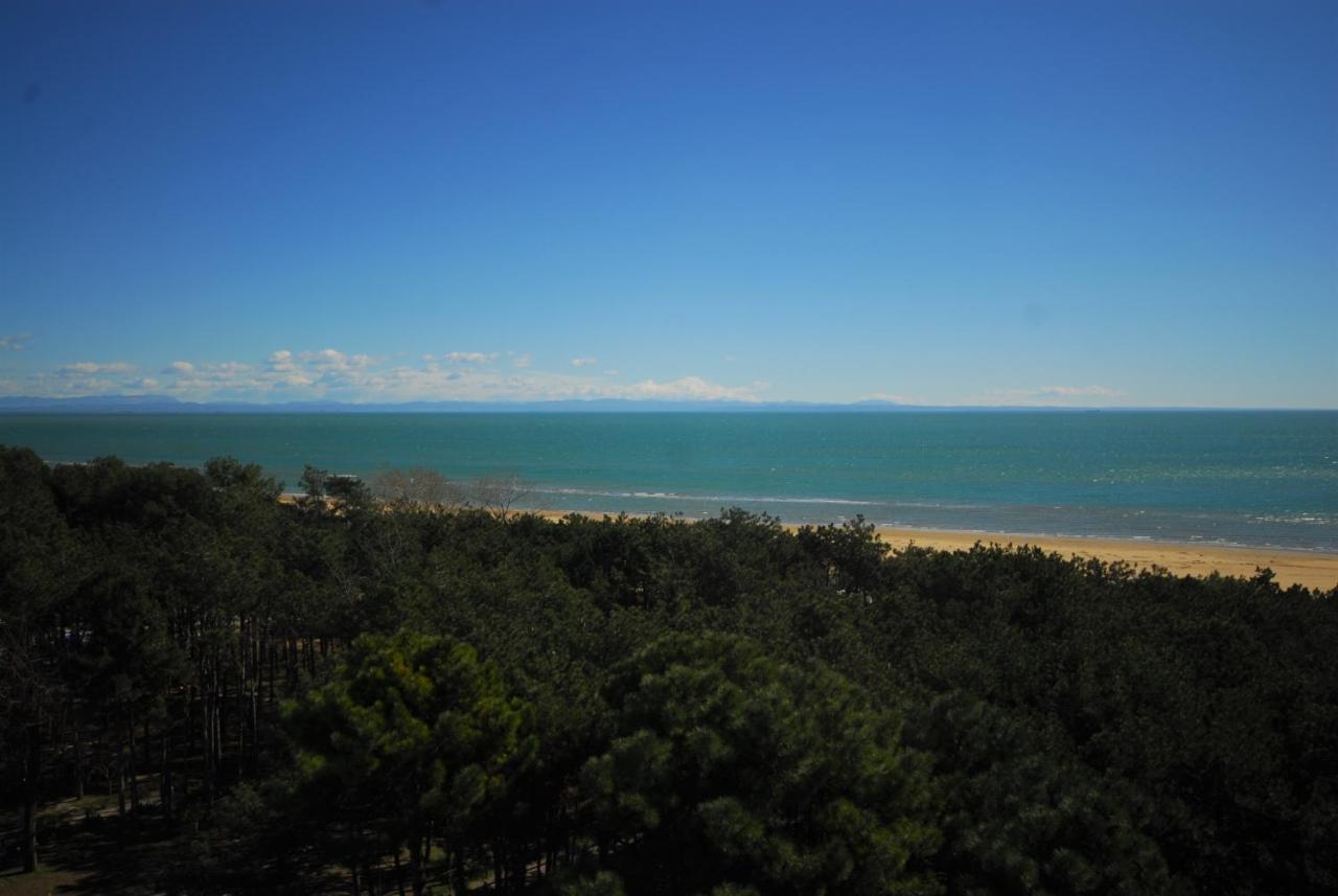 Residence Excelsior Lignano Sabbiadoro Bagian luar foto