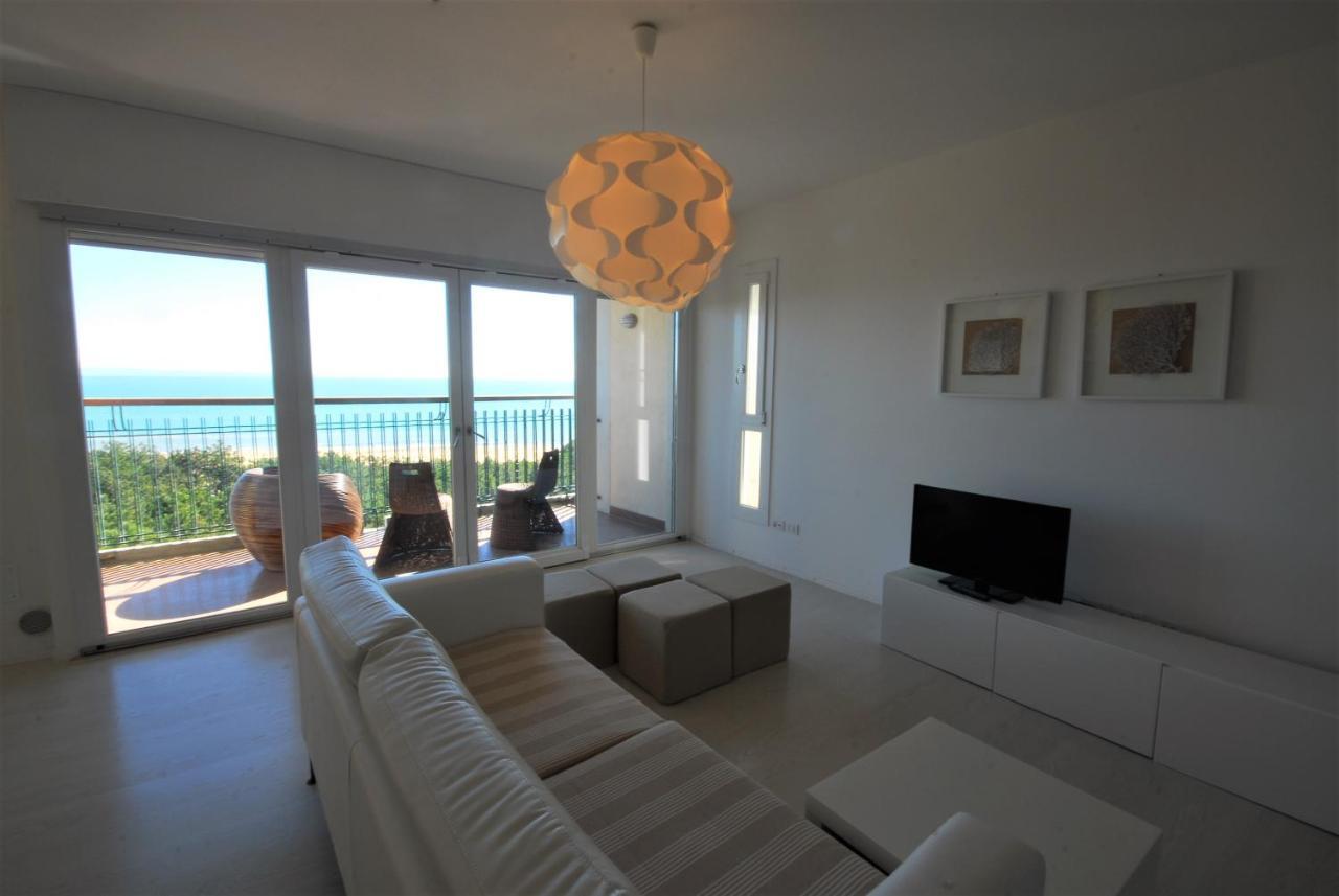 Residence Excelsior Lignano Sabbiadoro Bagian luar foto