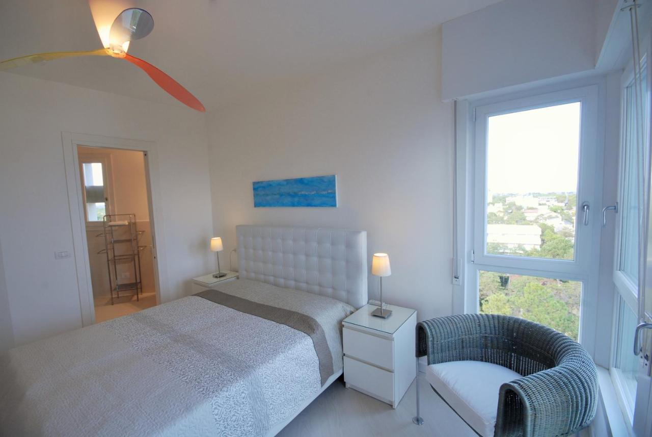 Residence Excelsior Lignano Sabbiadoro Bagian luar foto