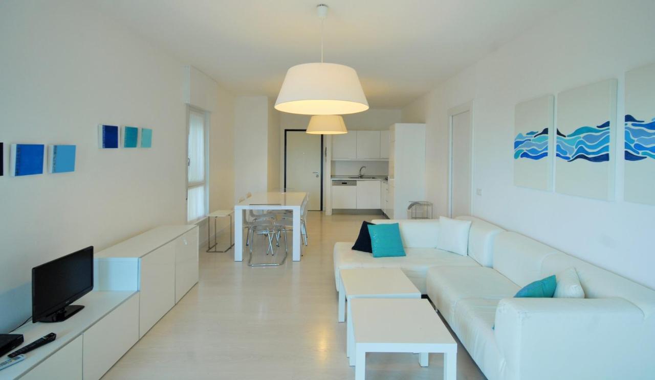 Residence Excelsior Lignano Sabbiadoro Bagian luar foto